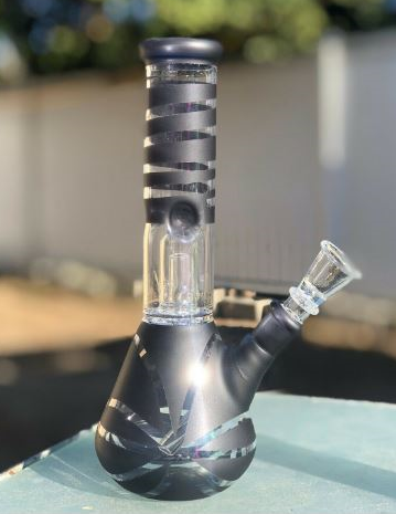 8 Inch Glass Bong with Black Graphics
