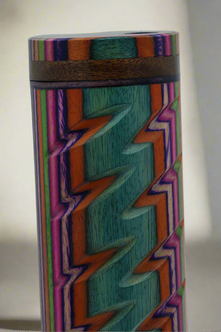 The Skatepark – Multicolor Dugout and Discreet One Hitter