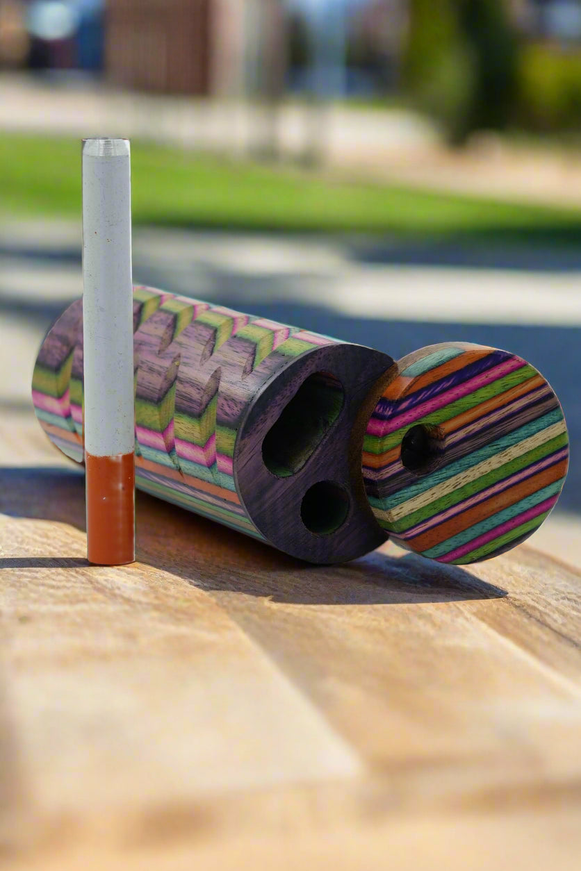 The Skatepark – Multicolor Dugout and Discreet One Hitter