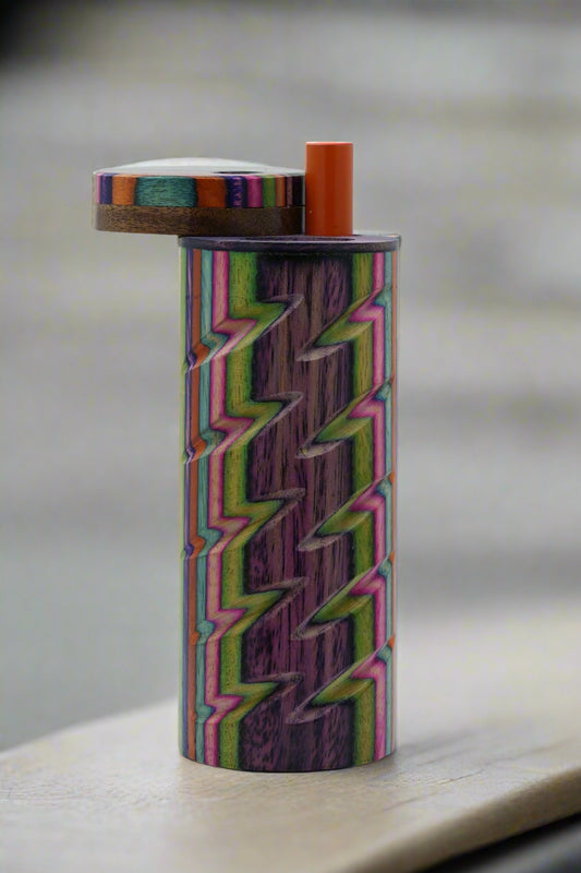 The Skatepark – Multicolor Dugout and Discreet One Hitter