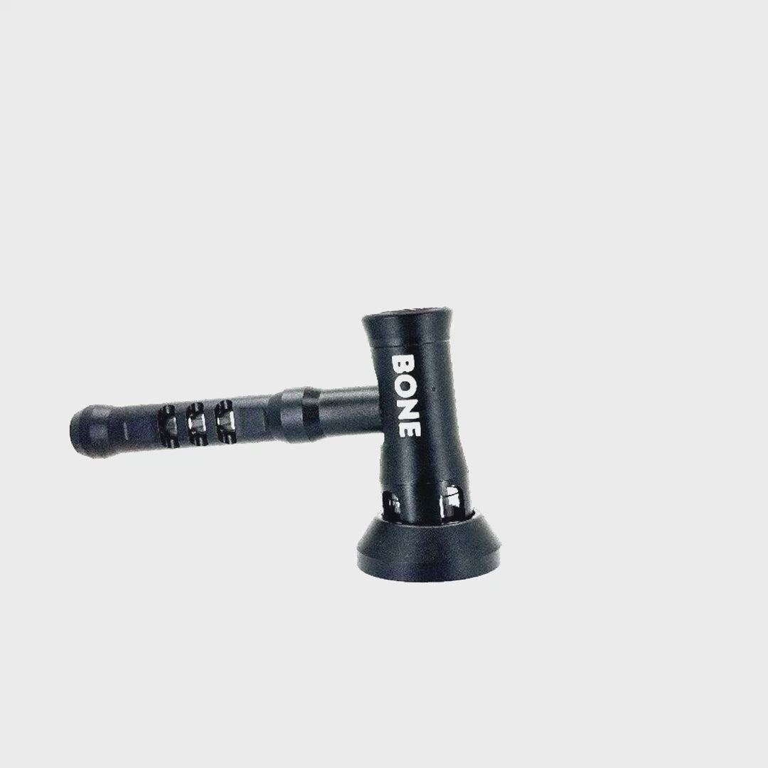 High quality aircraft grade aluminum tobacco pipe with glass vapor path.